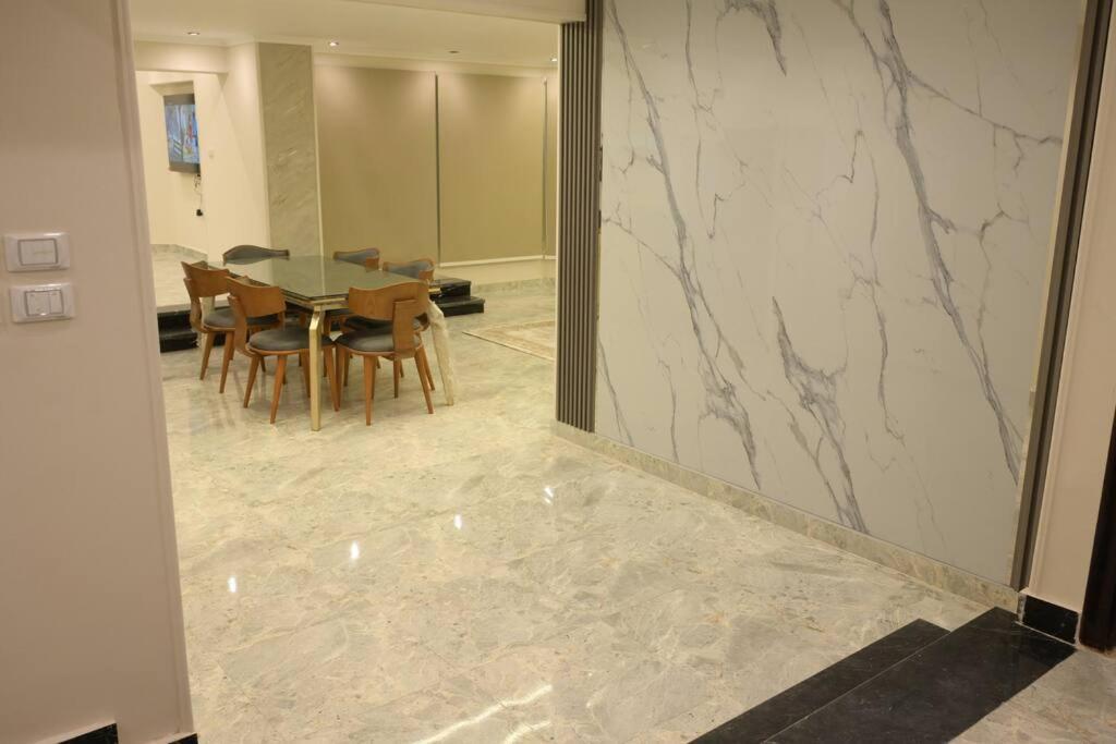 Apartment Eg-e-302 3br In Nasr *