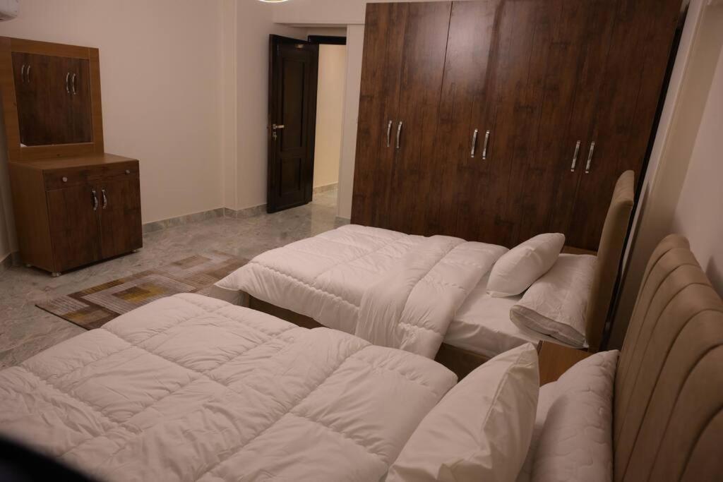 Apartment Eg-e-302 3br In Nasr Cairo