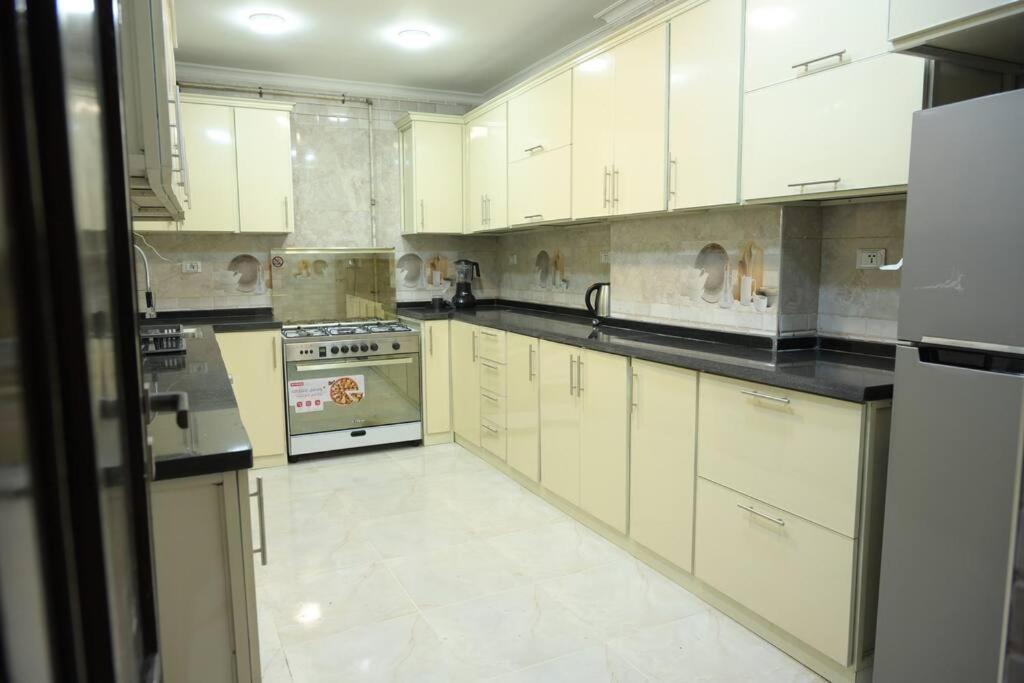 Eg-e-302 3br In Nasr Apartment